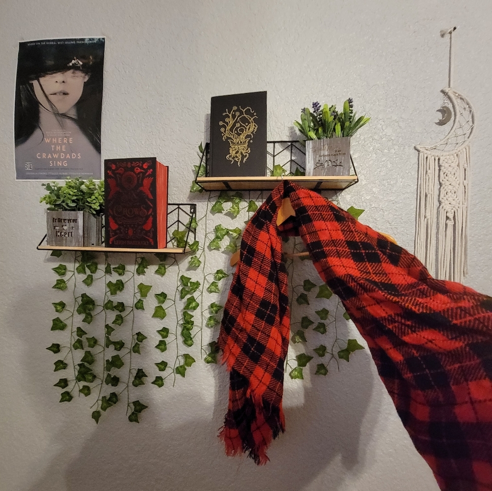 Scarf - Picture 2 of 2